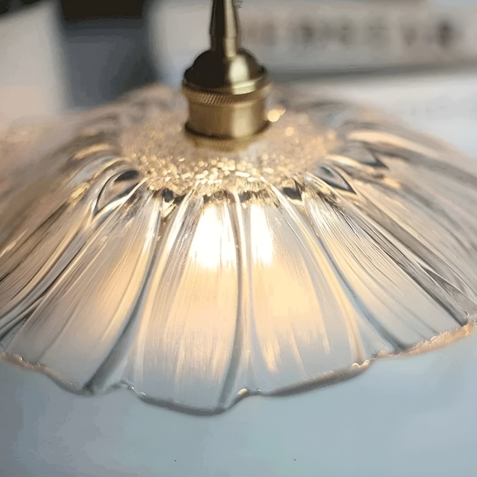 Hängelampe mit Blumenmotiv – Warmes Licht & stilvolles Design | Für Ihr Zuhause