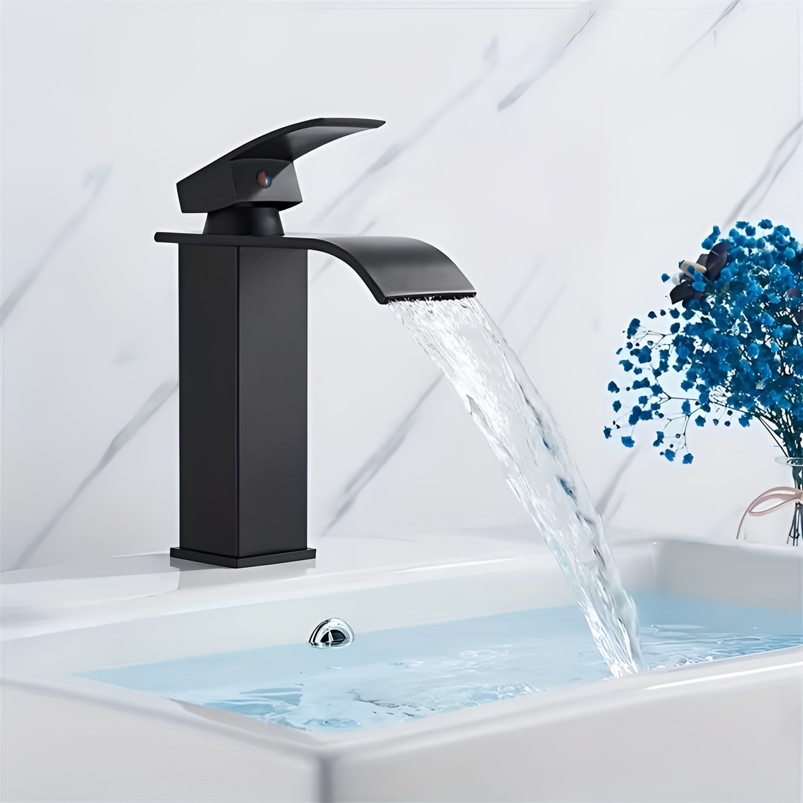 Waschbeckenarmatur aus Edelstahl – Wasserfall-Auslauf mit Warm- und Kaltwasser | Einloch Mischbatterie in Schwarz