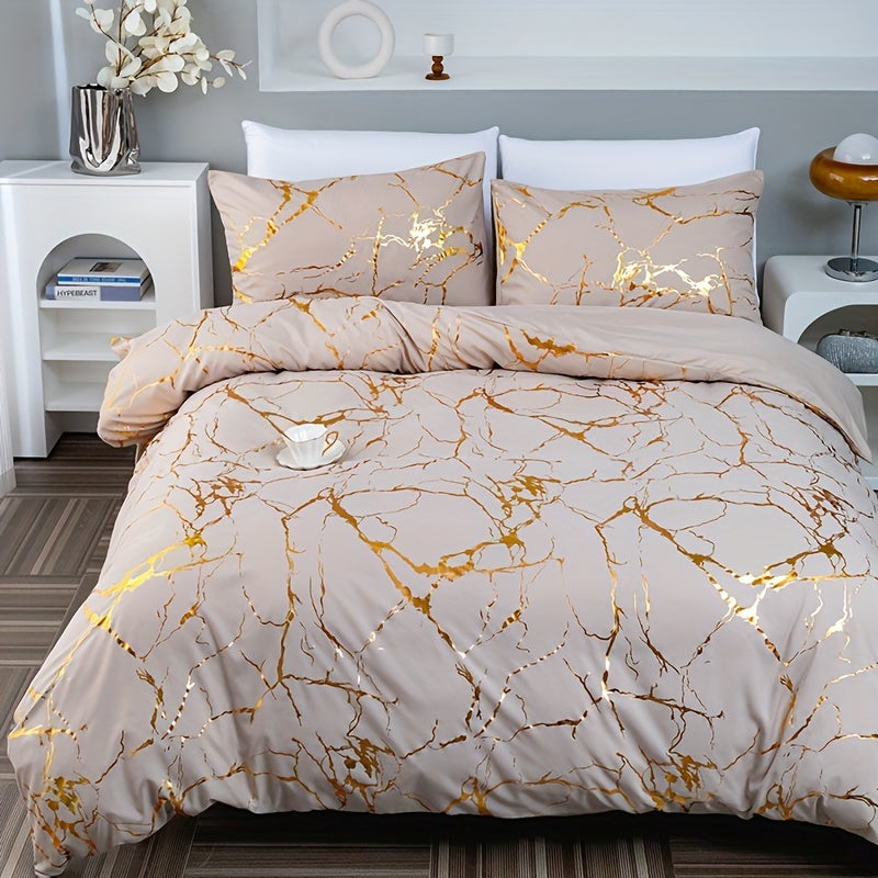 Eleganter Bettbezug in Schwarz auf einem Kingsize-Bett