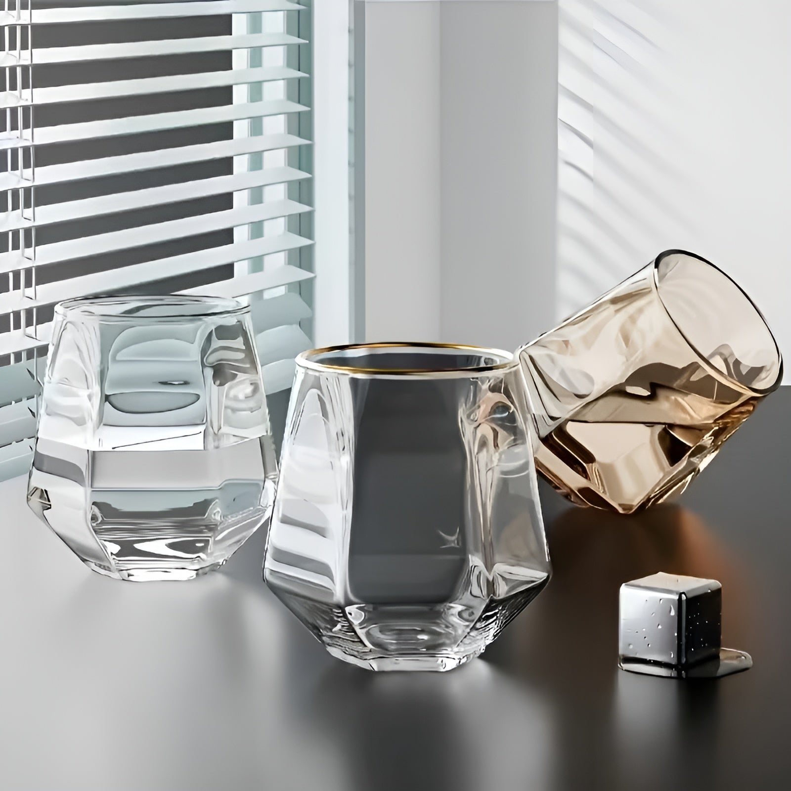4-teiliges Geometrisches Whiskyglas-set Bunt – 300 ML Trinkgläser Für Whiskey Cocktails & Spirituosen | Elegante