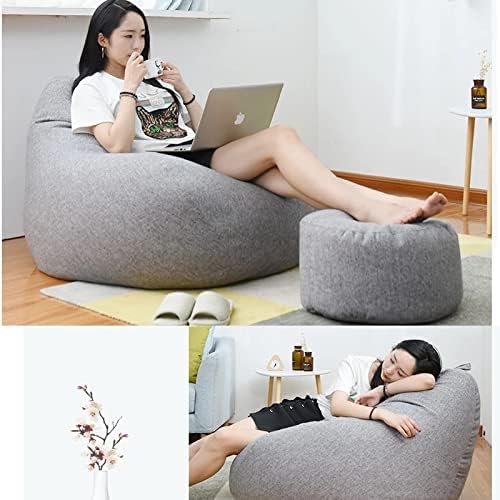 Brauner Sitzsack-Bezug im minimalistischen Wohnzimmer