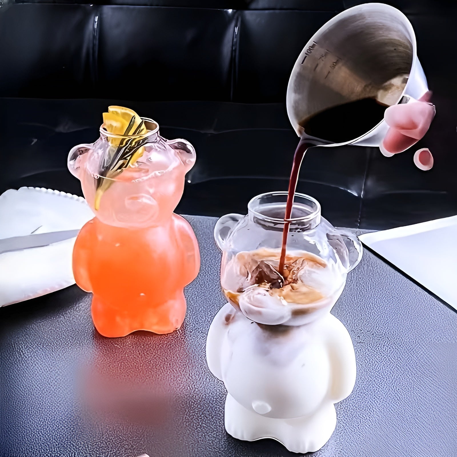 Bär Glasbecher Set (2-teilig) – Niedliches Design aus Borosilikatglas | Mit Glasstrohhalm für Kaffee & Cocktails