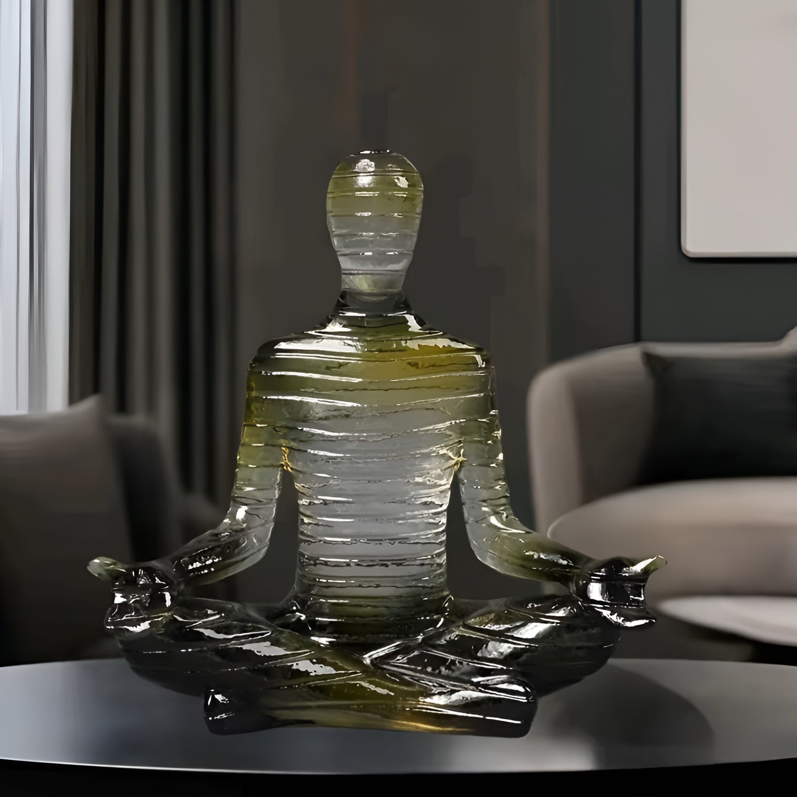 Meditative Yoga-Skulptur – Ruhige Figur in Lotusposition | Dekorative Resin-Statue für Zuhause - Gelbverlauf - Skulptur