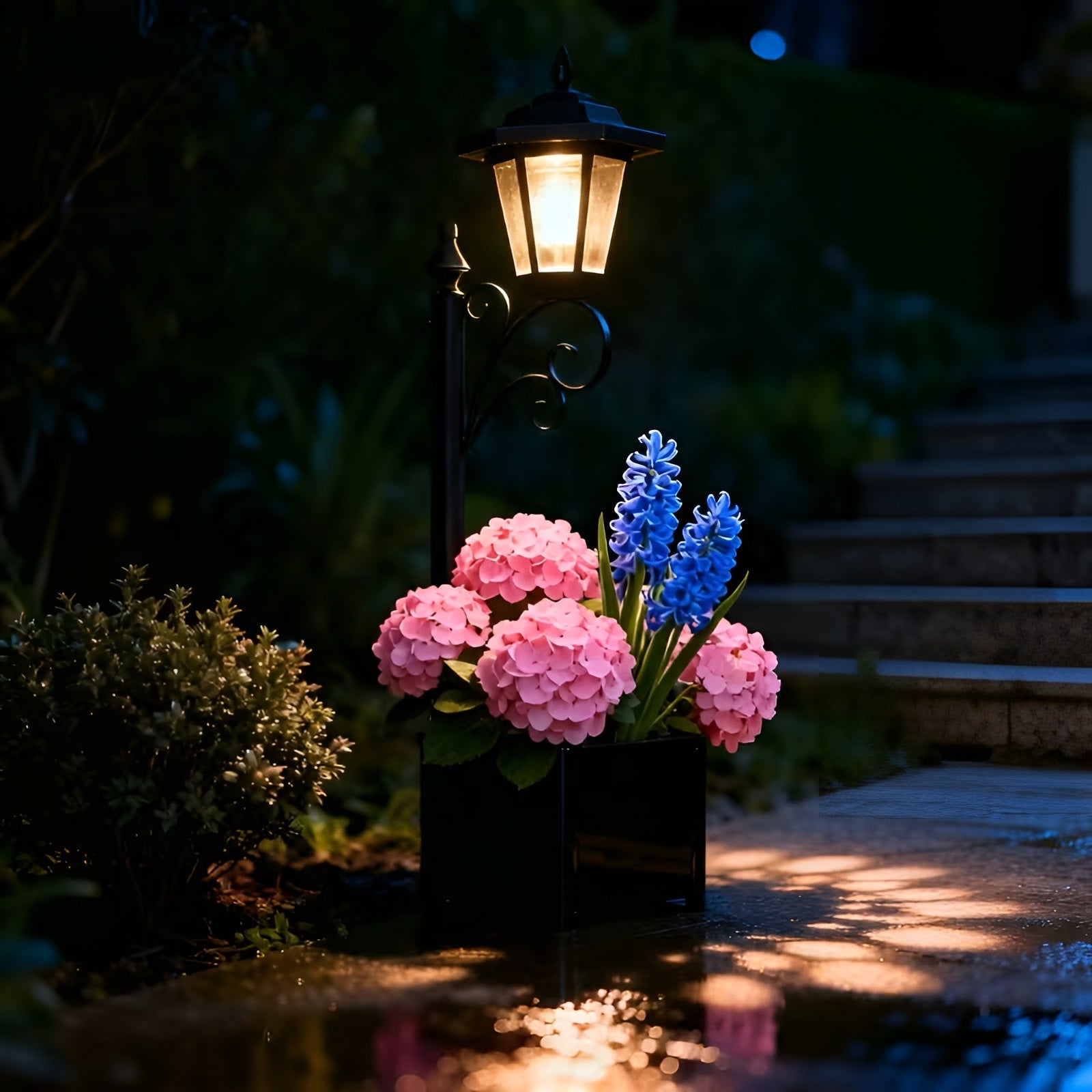 Solar-Gartenleuchte mit Blumentopf – Dekorativ und Stimmungsvoll | Für Balkon und Terrasse