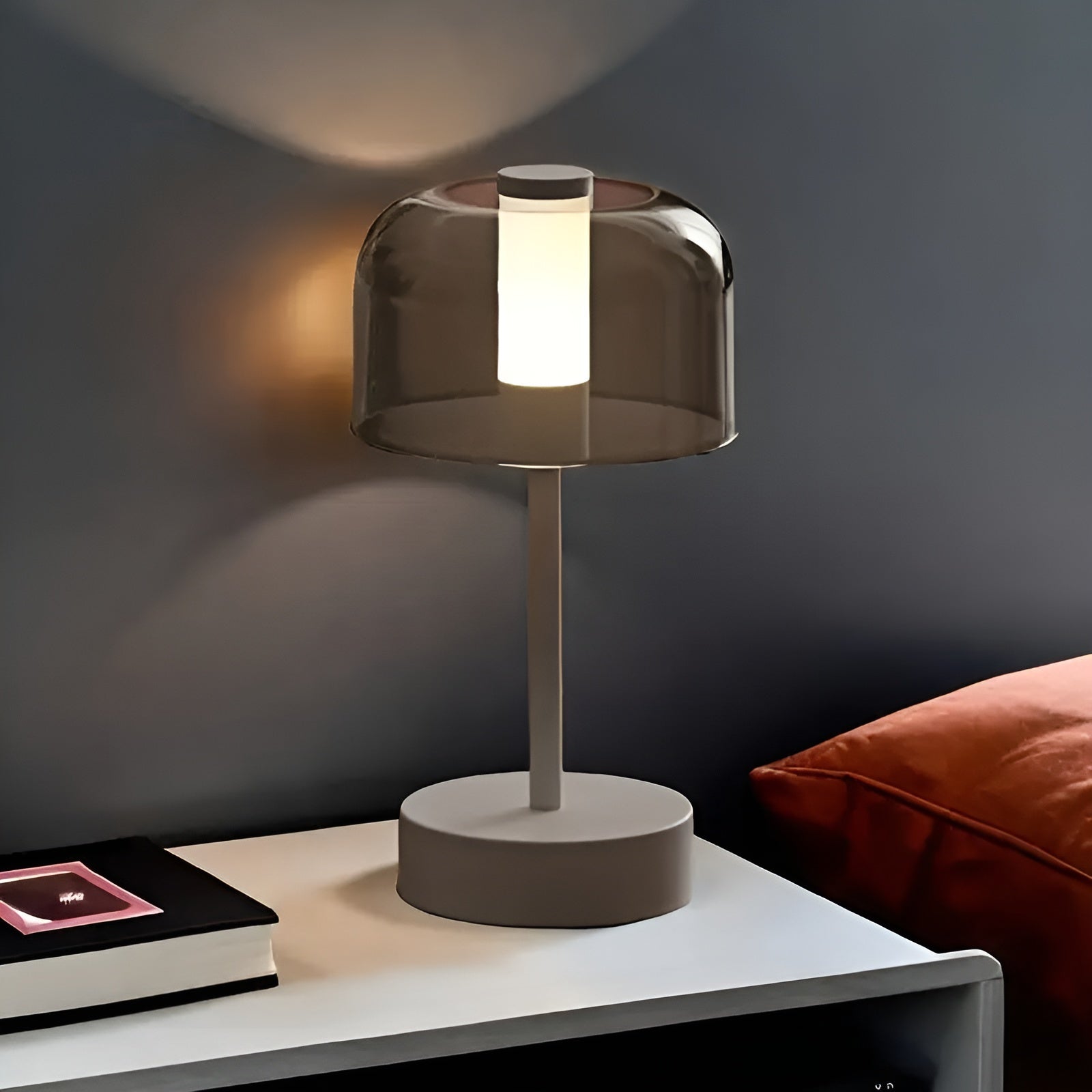 Vintage Tischlampe – Dekoratives LED-Licht mit Augenschutz | USB Wiederaufladbar, Perfekt für Schlafzimmer & Büro