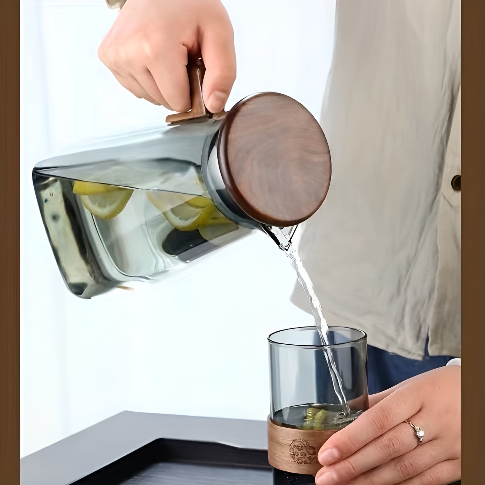 Glas-Krug mit großem Fassungsvermögen – Hitzebeständig und Robust | Perfekt für Wasser und Saft - Teppich