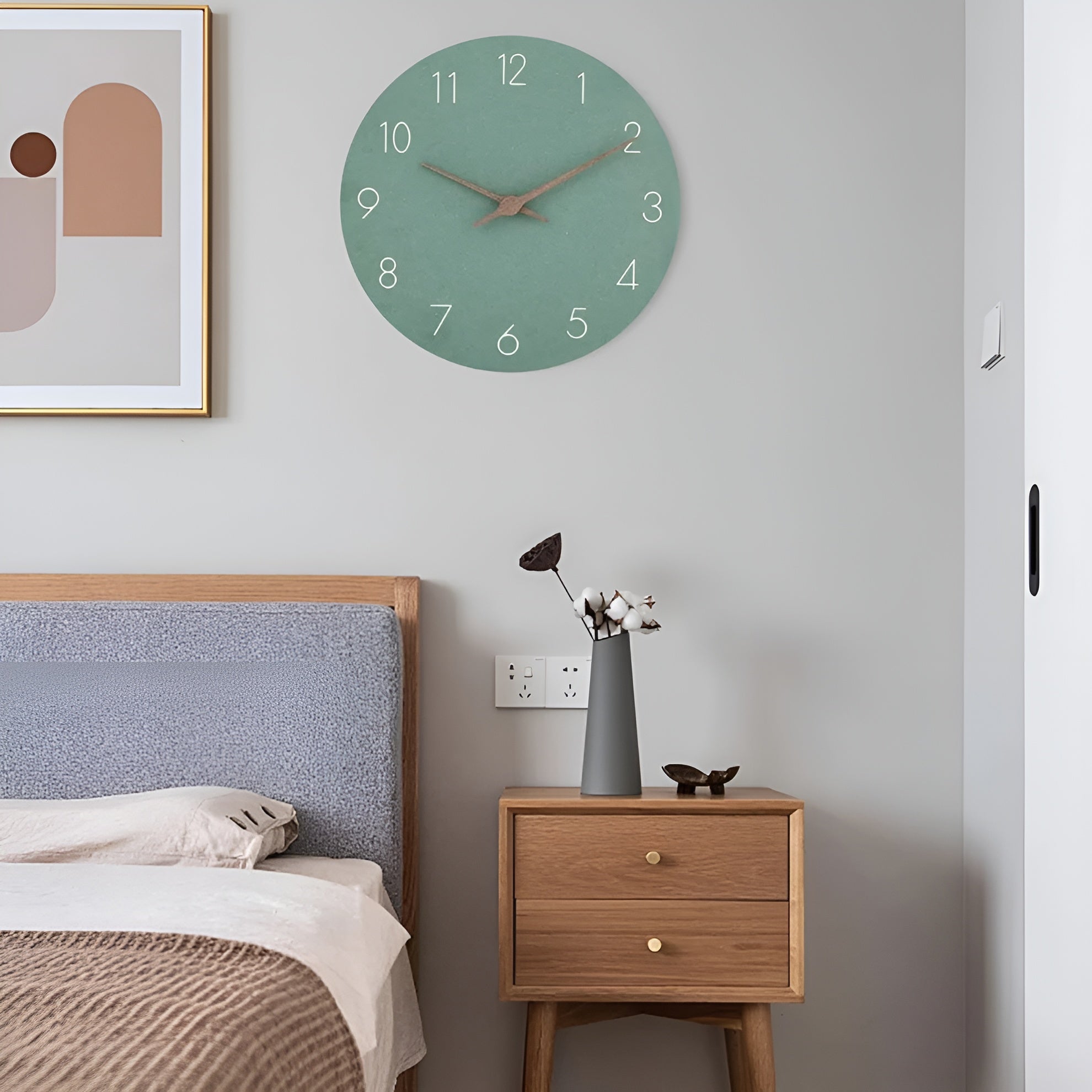 Holzwanduhr – Minimalistisches Design für modernes Wohnen