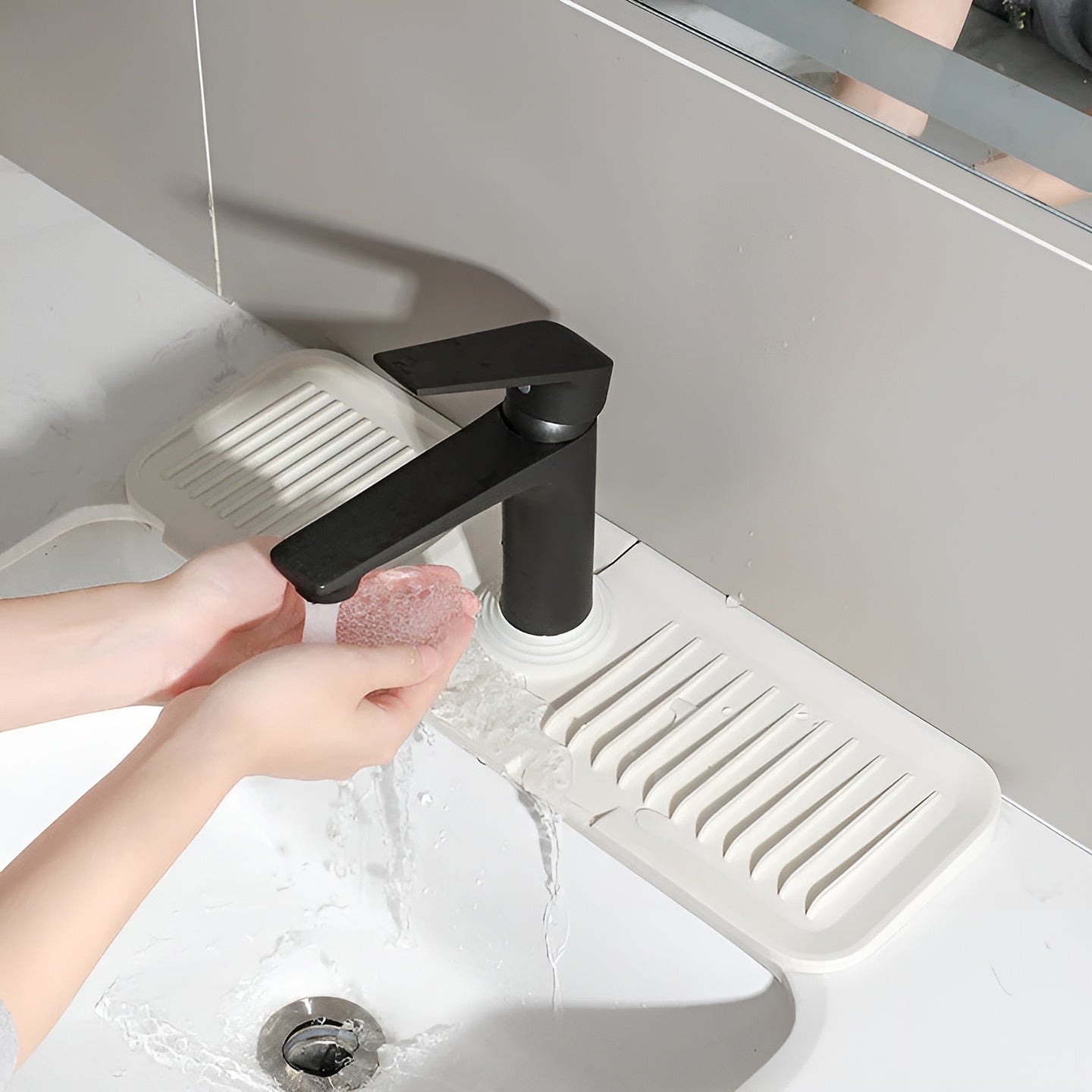 Silikon Spritzschutz für Wasserhahn – Praktische Abtropfmatte | Ideal für Küche & Bad