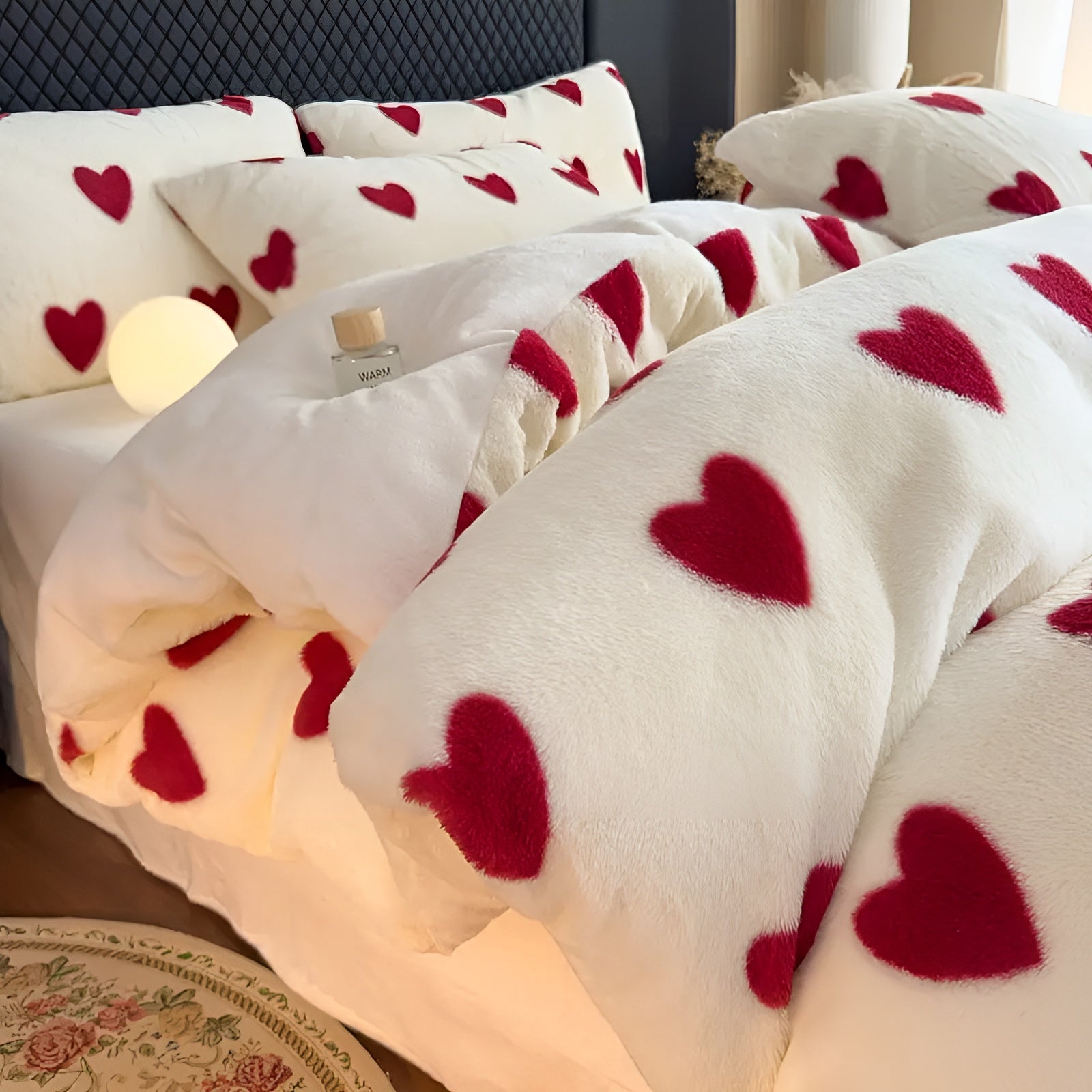 Bettwäsche-Set mit Herzmotiv – Weich & Warm für Herbst und Winter | Kuscheliges 3-teiliges Set aus Plüsch in Hellbeige