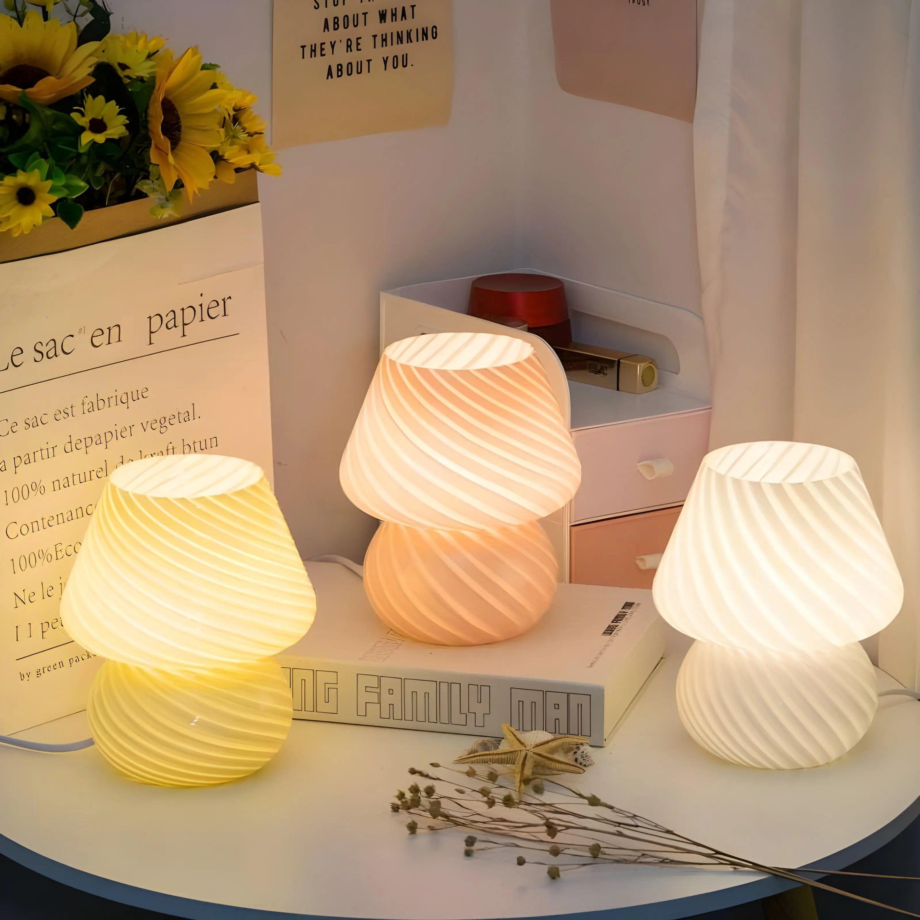 Anik - Kleine Pilz Glas Tischlampe - Elegare - DEA026 -