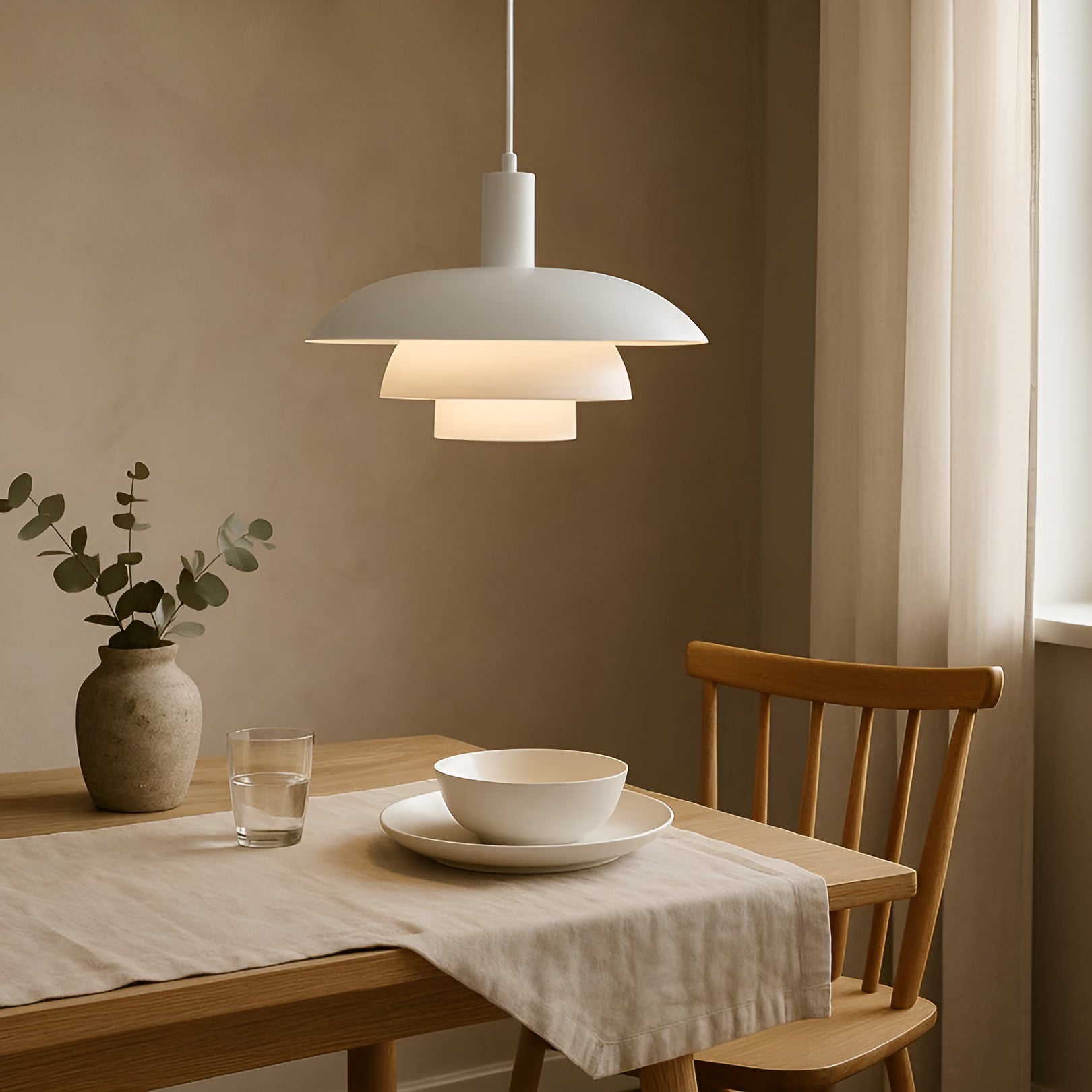 Hängelampe im dänischen Design – Schlicht und Stilvoll für Esszimmer & Wohnzimmer