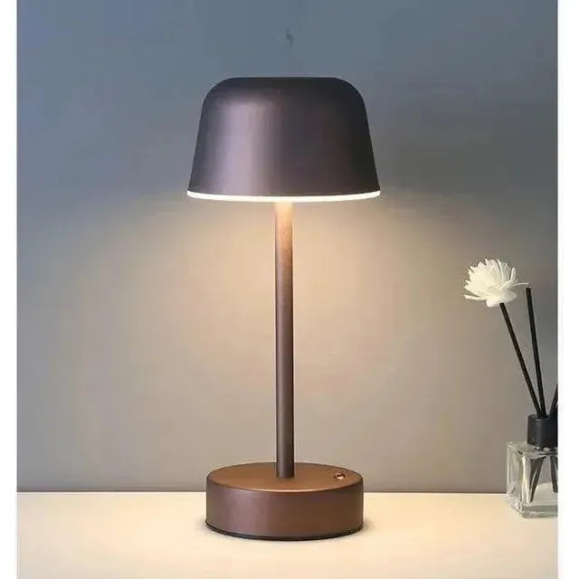 Eleganz Nordic Light - Wiederaufladbare Tischlampe - Elegare - DEA149 - Auburn