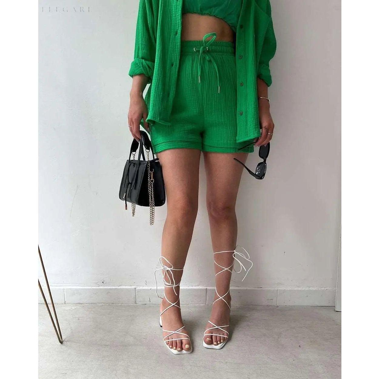 Elena Matching Set - Lässiges zweiteiliges Set aus Shorts und Hemd mit Revers - Elegare - DEA049 -