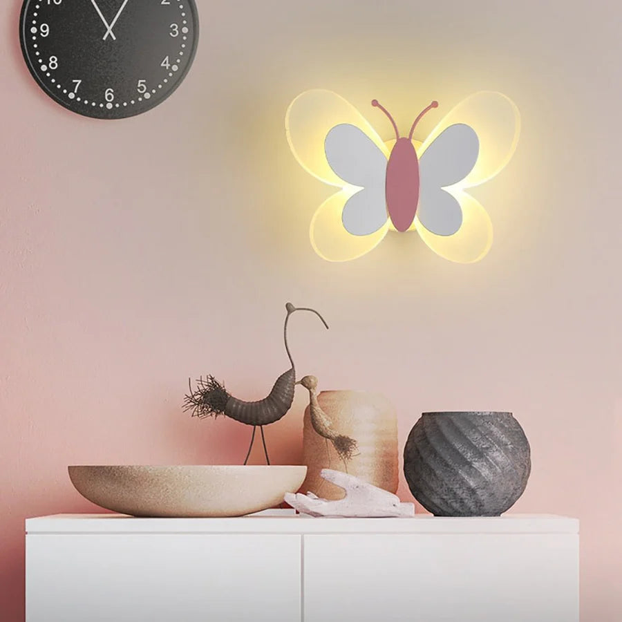 LED-Wandlampe mit Schmetterlingsmotiv – Dekorative Beleuchtung für Wohnräume