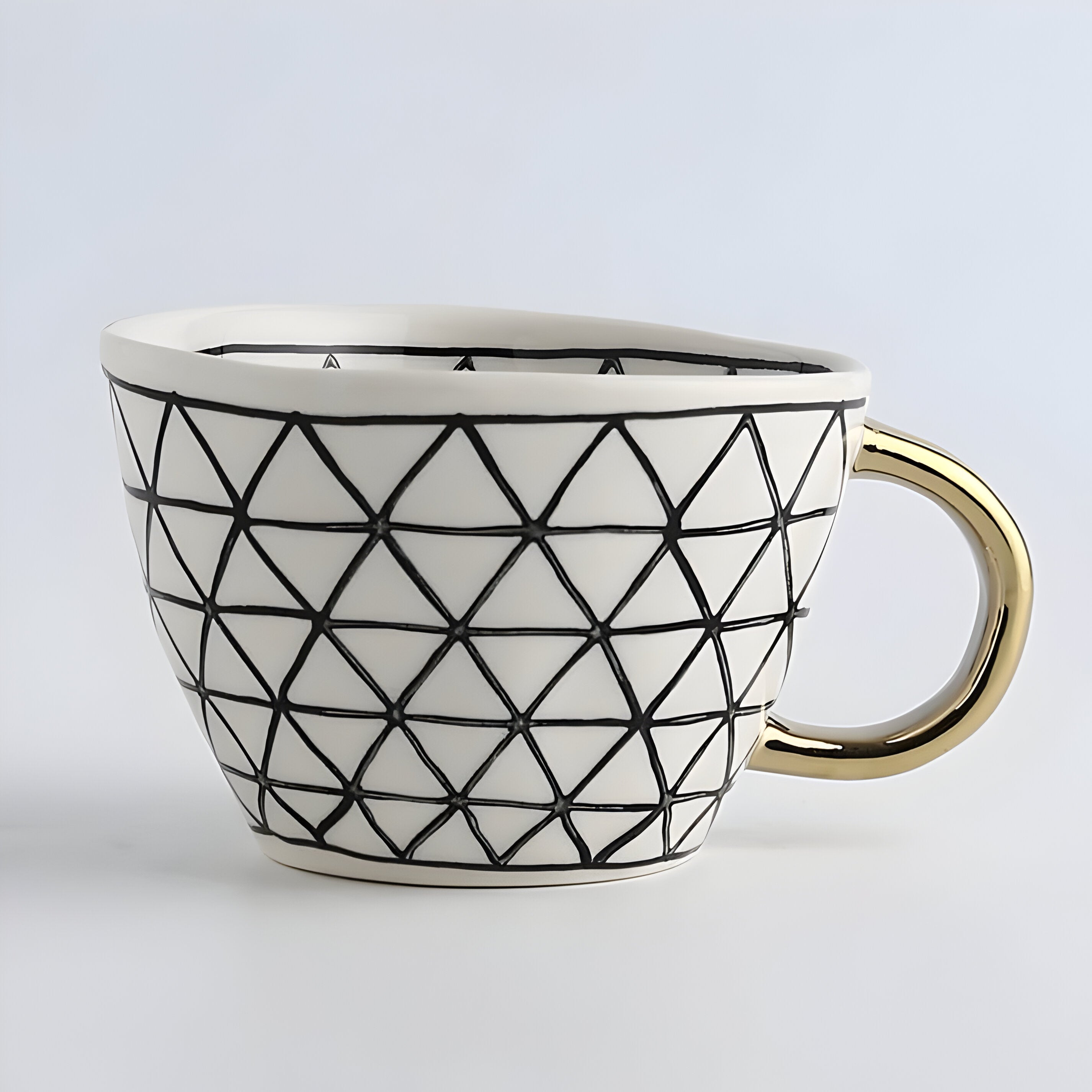 Keramiktasse mit geometrischem Design – Stilvoll und modern | Ideal für Kaffee oder Tee