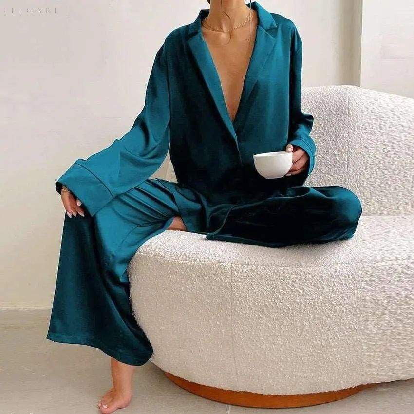 Hilo - Schlafanzugset für Frauen: Luxus und Komfort in einem - Elegare - DEA060 - Cyan-Blau-XL