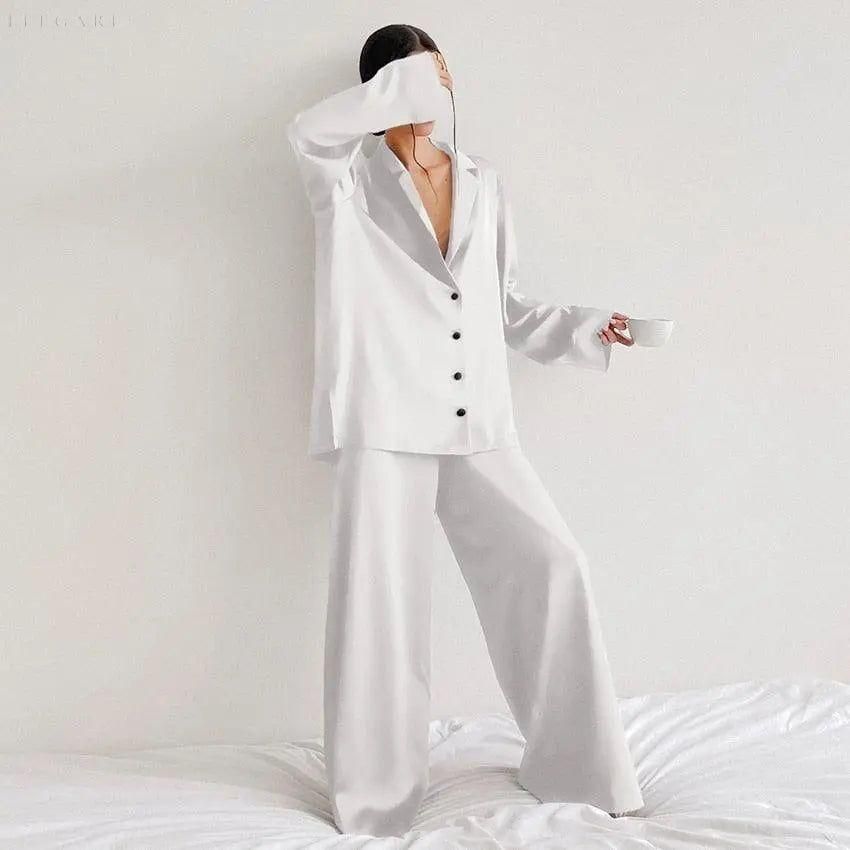 Hilo - Schlafanzugset für Frauen: Luxus und Komfort in einem - Elegare - DEA060 - Weiß-XL