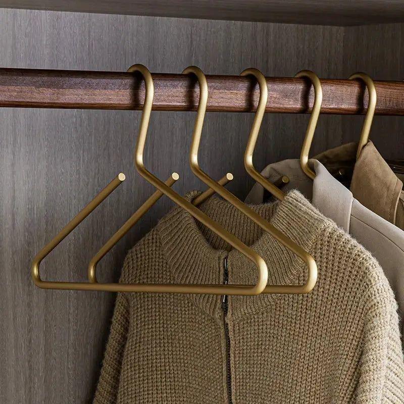 Luxe Suit - Massiver matter Kleiderbügel (4+1 Stück) - Elegare - DEA160 -