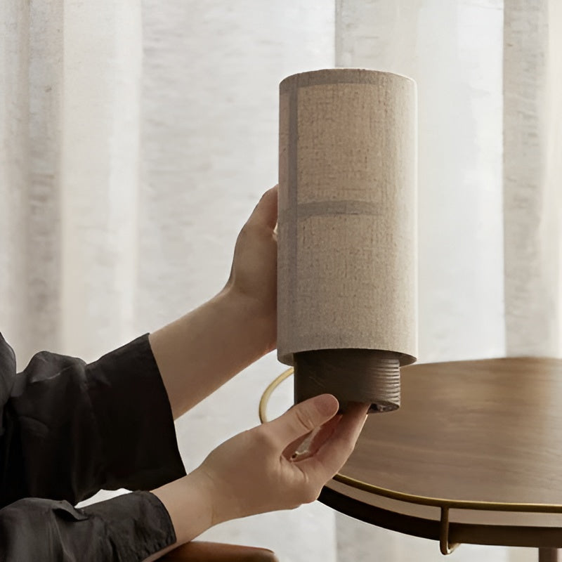Seiden-tischlampe – Japanisches Design Für Stilvolle Und Dekorative Beleuchtung