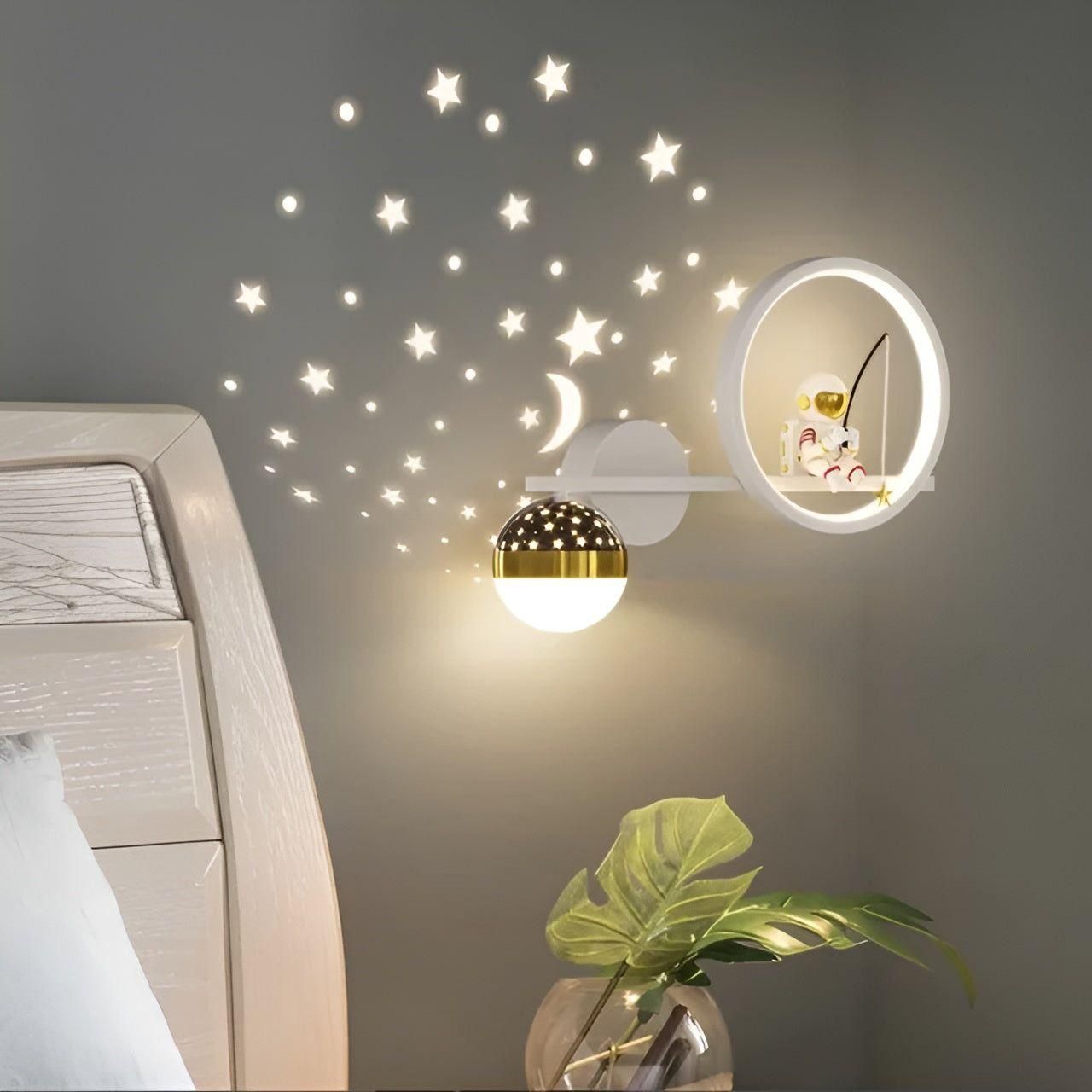 AstroGlow Lamp - Moderne Kinder Sternenhimmel-Projektor LED-Wandlampe Elegare
