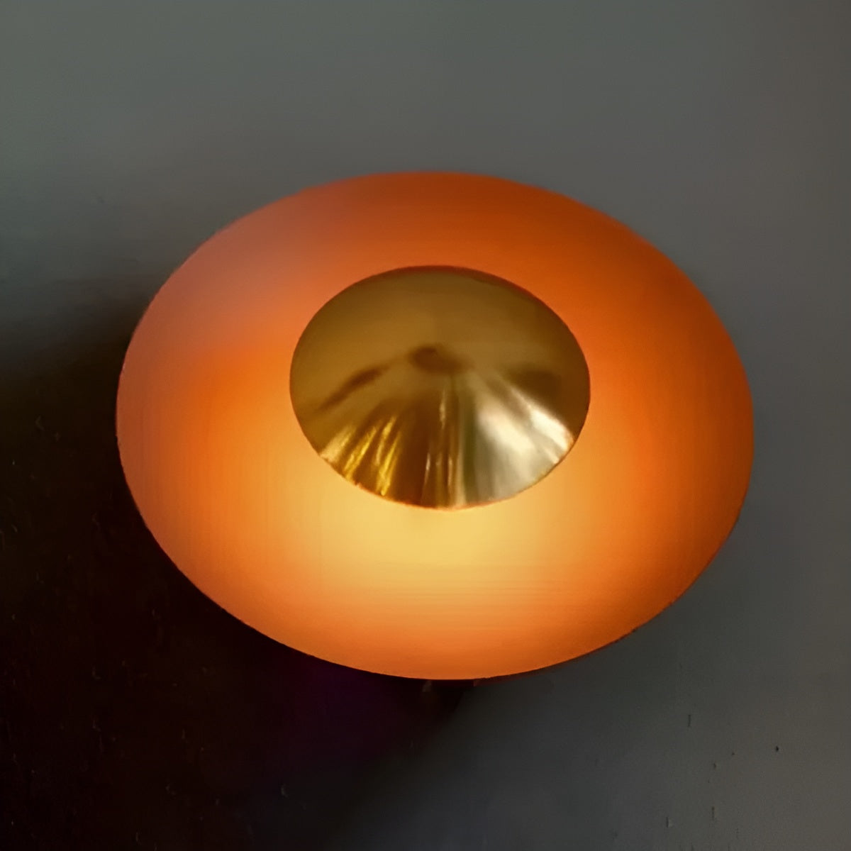 Runde LED-Wandleuchte – Modernes Design mit sanftem Licht