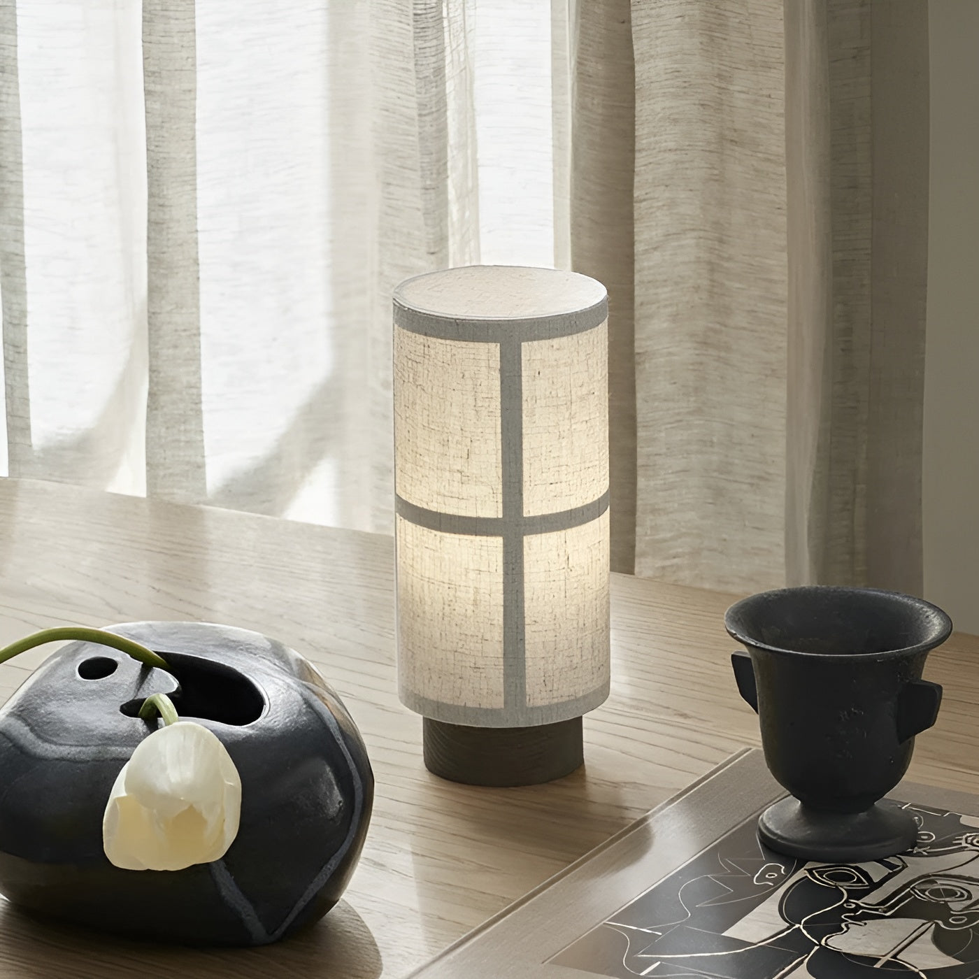 Seiden-tischlampe – Japanisches Design Für Stilvolle Und Dekorative Beleuchtung