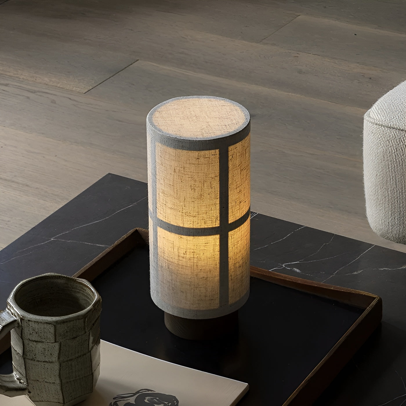 Seiden-tischlampe – Japanisches Design Für Stilvolle Und Dekorative Beleuchtung