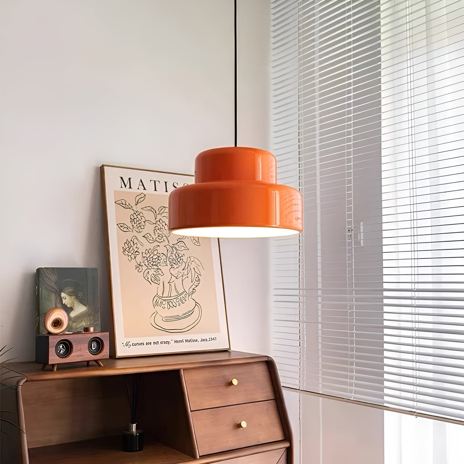 Bauhaus-Hängelampe – Vintage Optik in Orange | Stilvolle Pendelleuchte für Ihr Zuhause