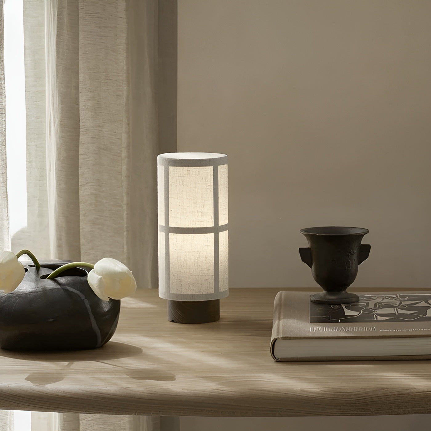 Seiden-tischlampe – Japanisches Design Für Stilvolle Und Dekorative Beleuchtung