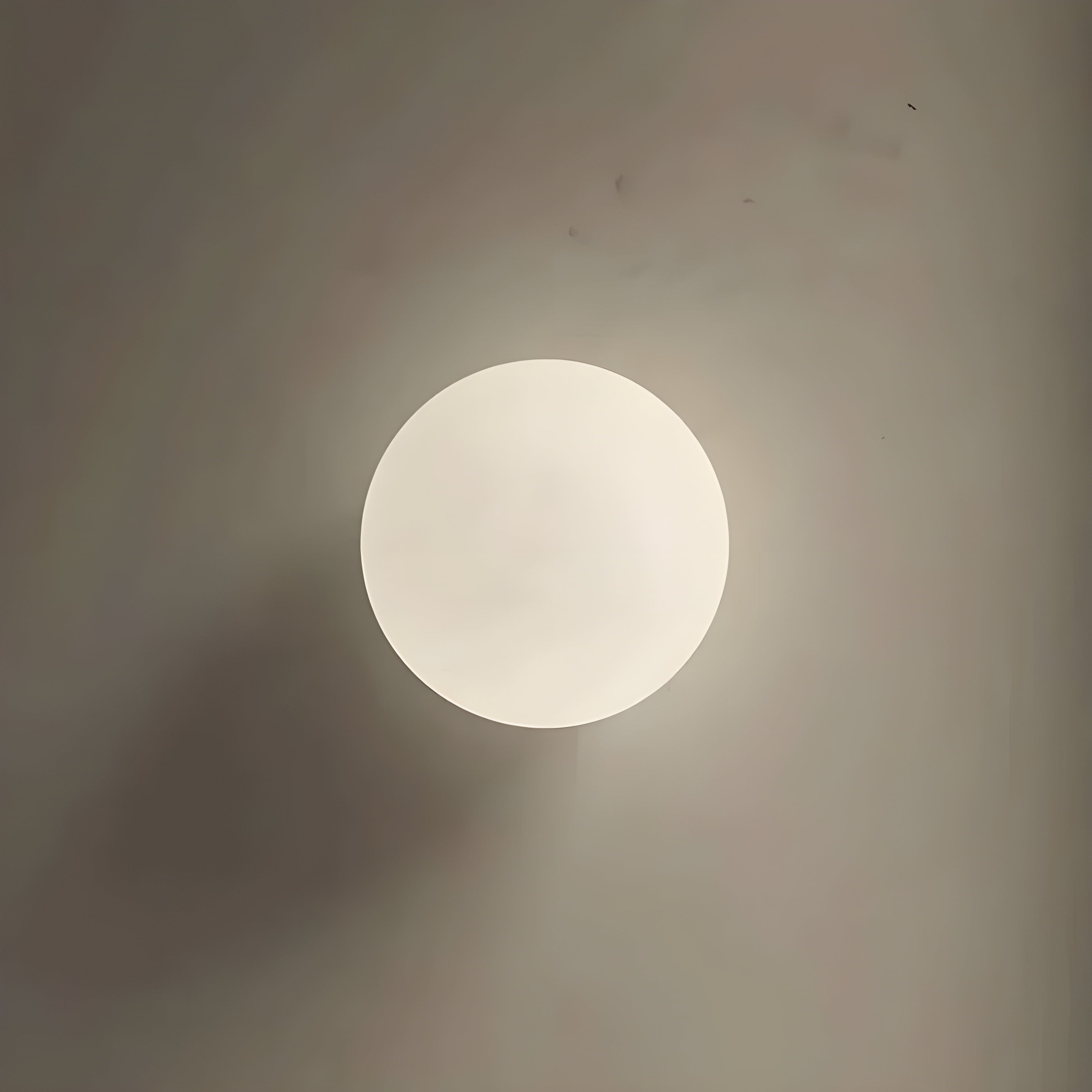 Runde Glas Wandleuchte – Moderne LED-Lampe für Wohnzimmer oder Flur