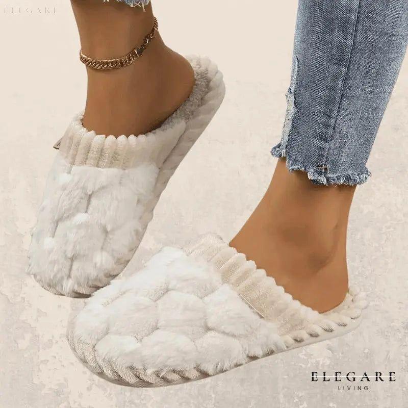 Plush Perfect - Hausschuhe mit ultimativer Wärme und Komfort - Elegare - DEA109 - Weiß-40-41-passt-zu-39-40