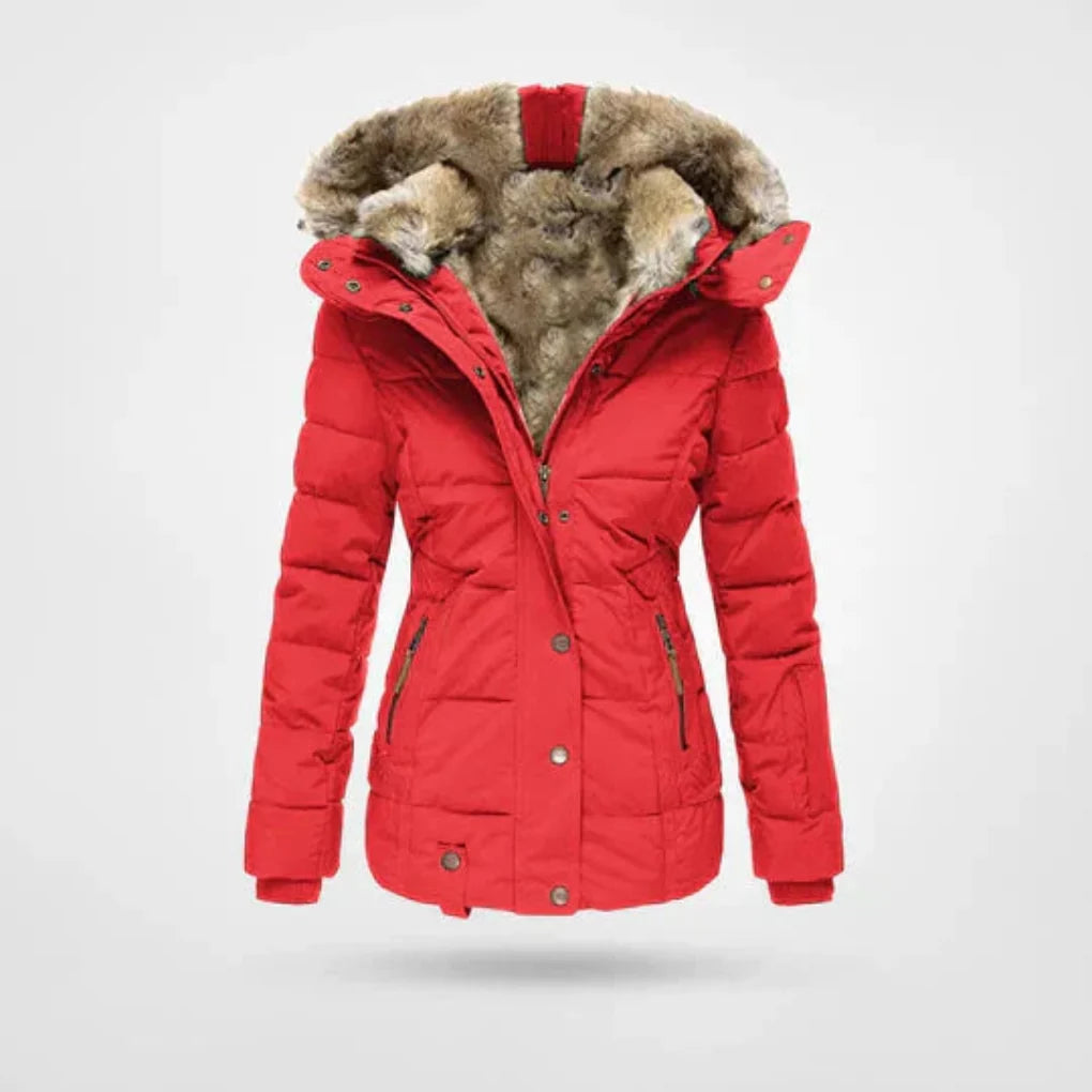 Detailansicht der Funktionstasche und des Verschlusses der Winterjacke