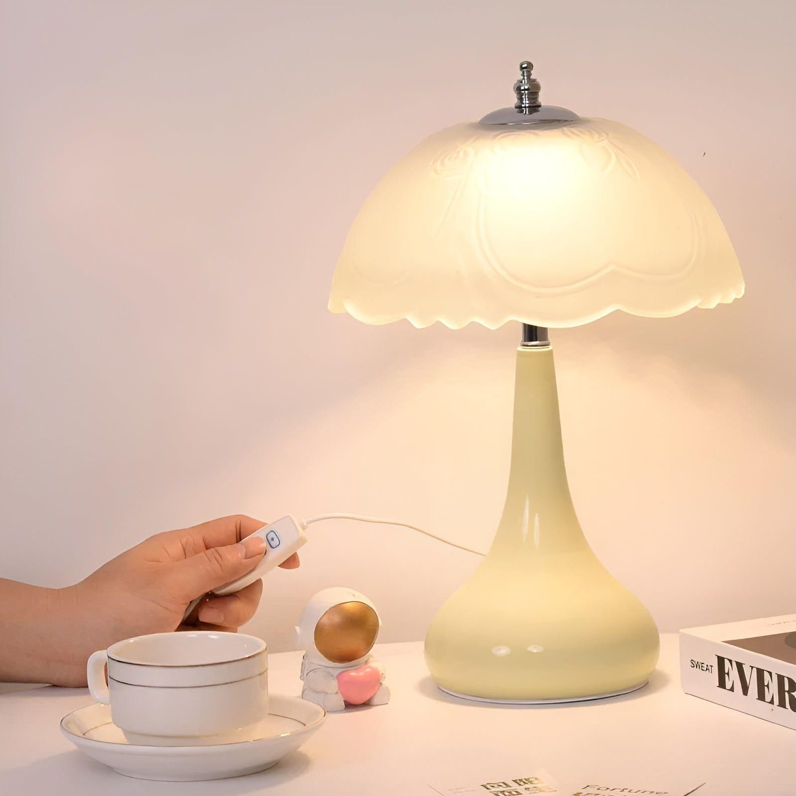 RomanceDream Lamp - Luxus Premium Creme Pilz Tischlampe Elegare