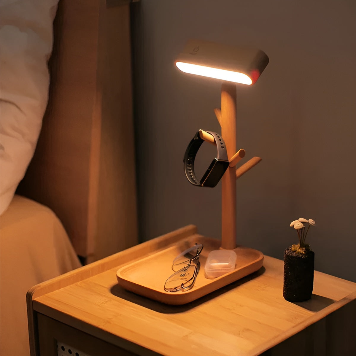 Nachttischlampe mit Ablage – Natürliches Licht und Praktische Aufbewahrung | Perfekt fürs Schlafzimmer