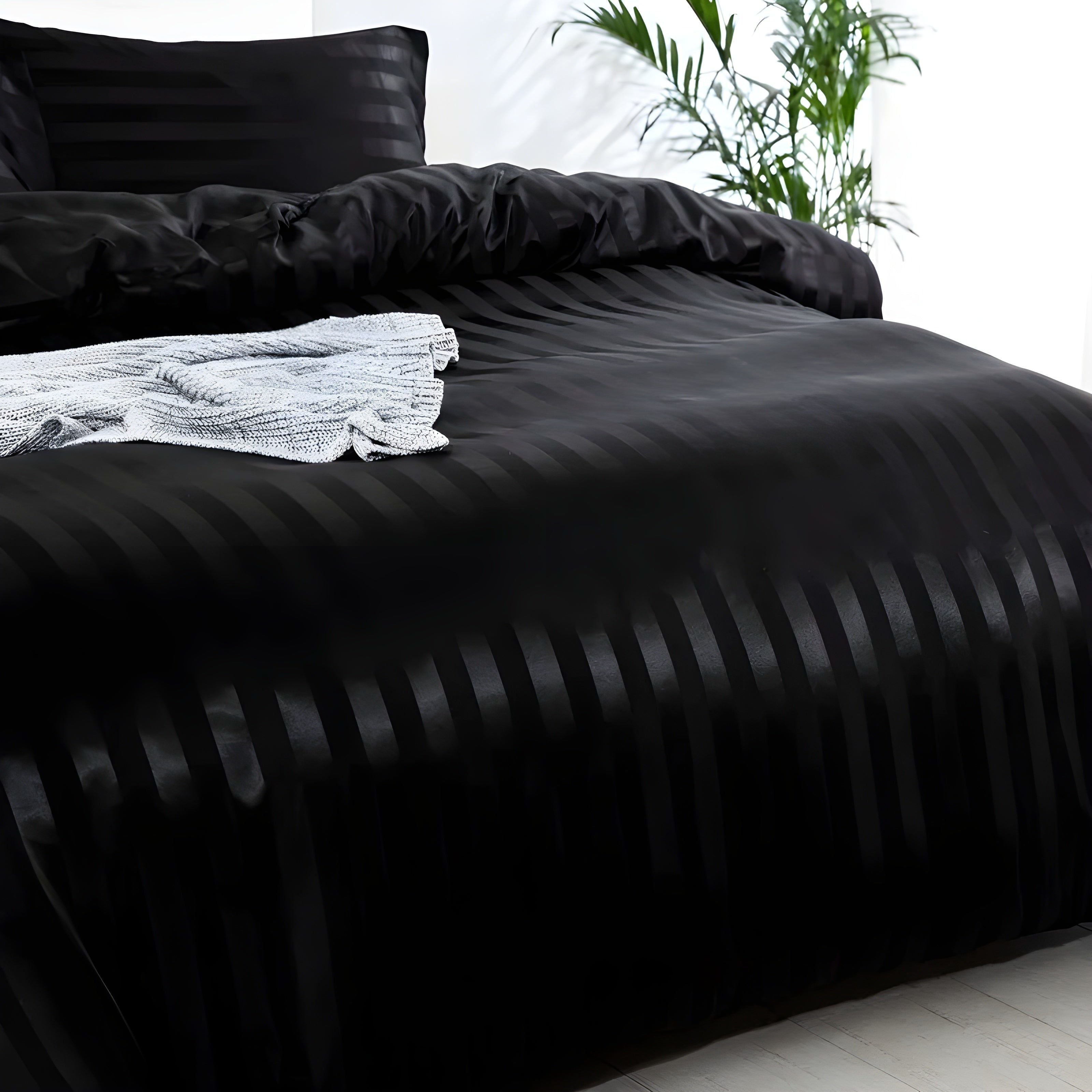 LuxSleep Bettwäscheset - 3-teiliges luxuriöses gestreiftes Bettwäscheset [Bettwäsche mit Reißverschluss