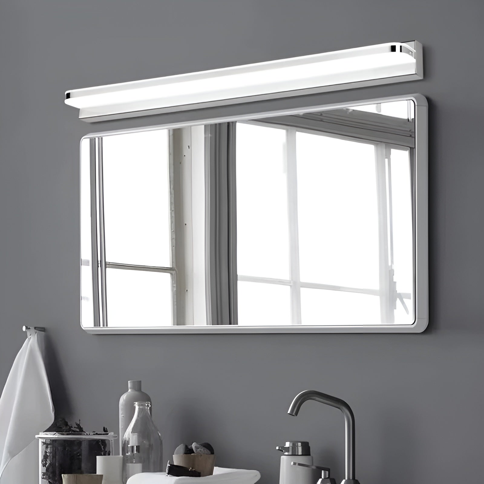 LED-Spiegelleuchte – Moderne Badezimmerlampe | Stilvolle Wandbeleuchtung