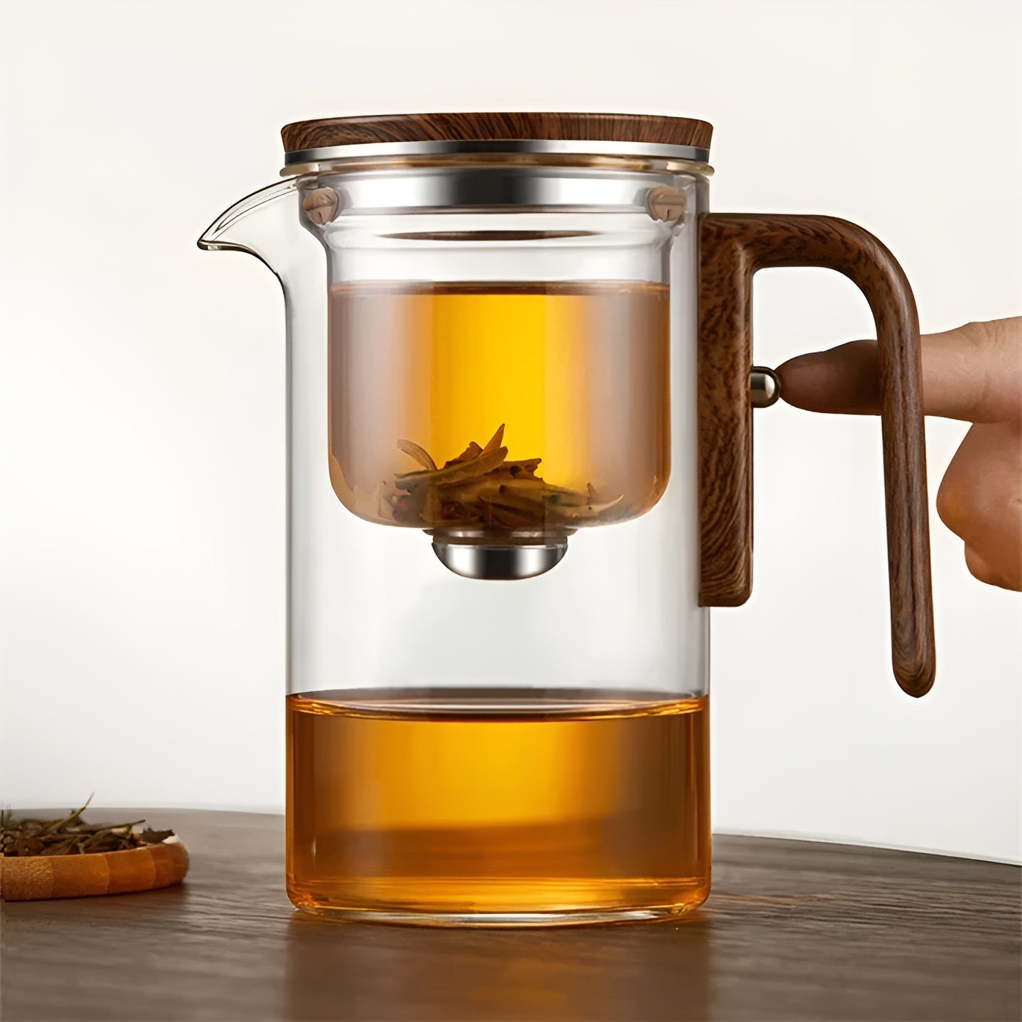 Glasteekanne mit Holzgriff – Ein-Klick-Filter | Perfekt für losen Tee & Puer