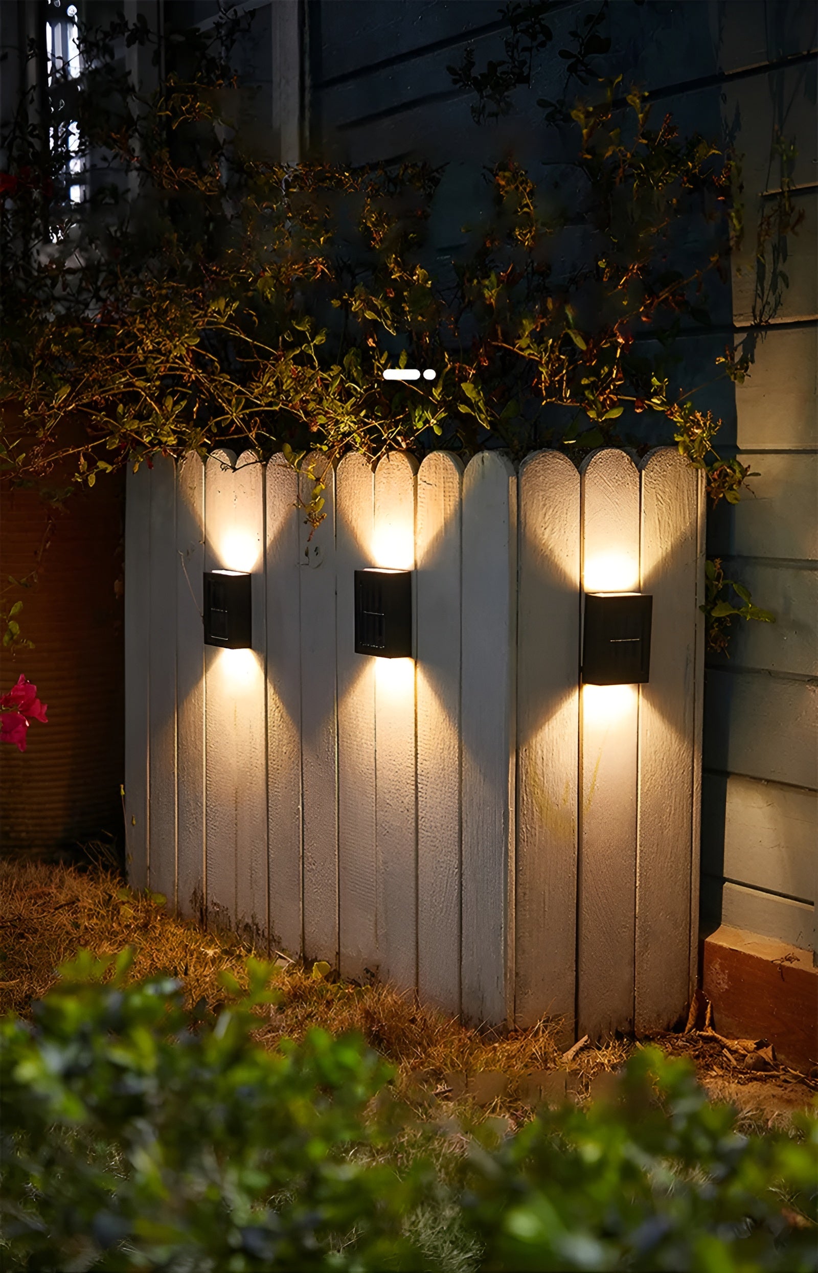 Solar Wandleuchte mit Bewegungsmelder – LED Außenbeleuchtung für Haus & Garten