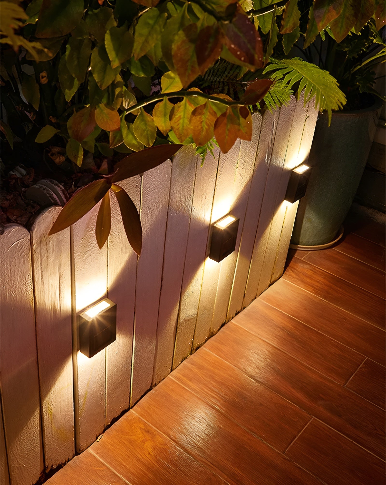 Solar Wandleuchte mit Bewegungsmelder – LED Außenbeleuchtung für Haus & Garten