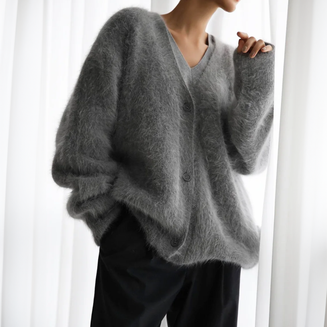 Damen Cardigan Kaschmirmischung in Grau – weiche Strickjacke mit langen Ärmeln
