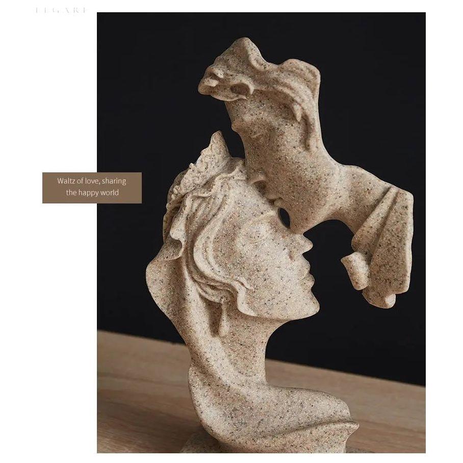 Sweet Kiss - Stirnküssendes Liebespaar Statue - Elegare - DEA188 -