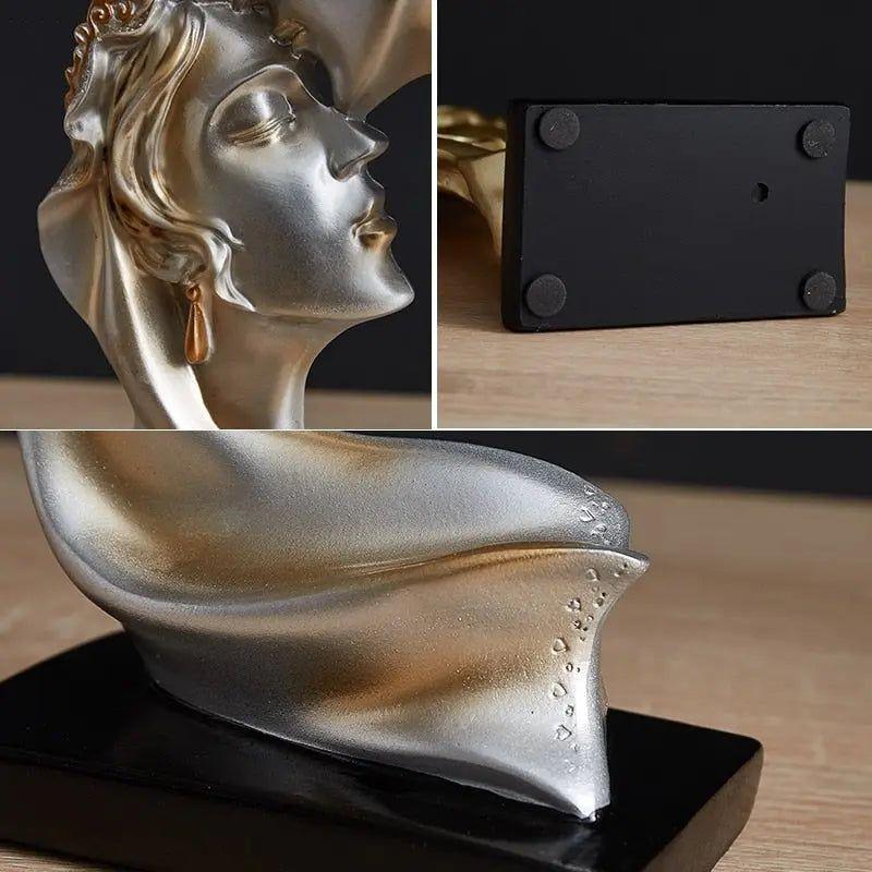 Sweet Kiss - Stirnküssendes Liebespaar Statue - Elegare - DEA188 -