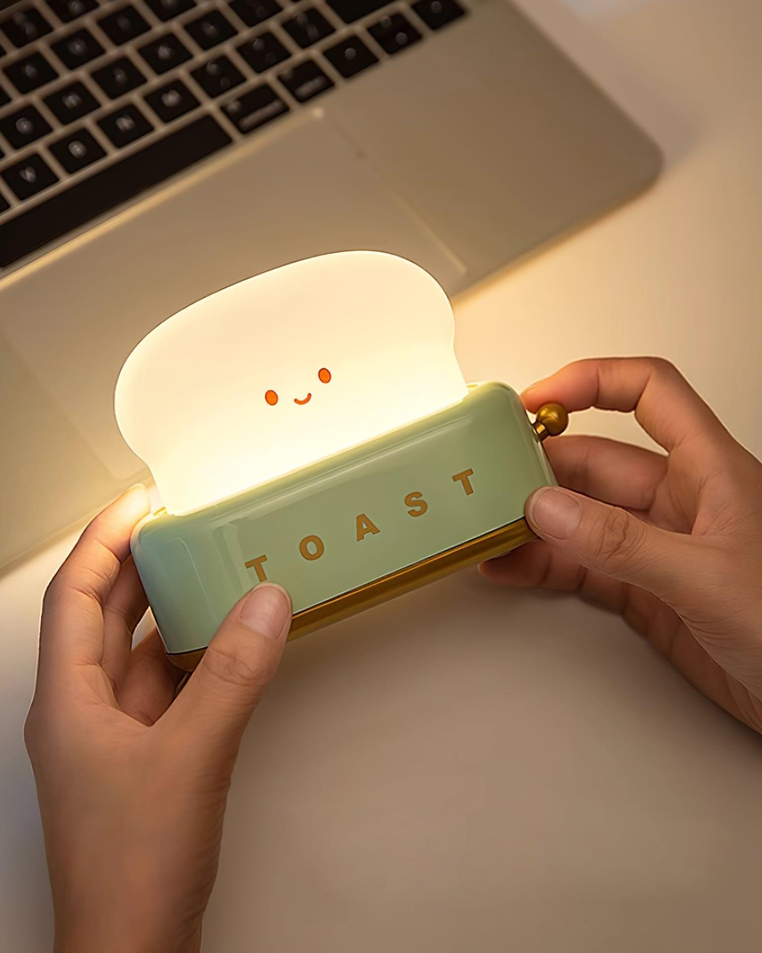 GlowToast Lampe – Tragbare Brot-Toast Cartoon LED Nachtlampe