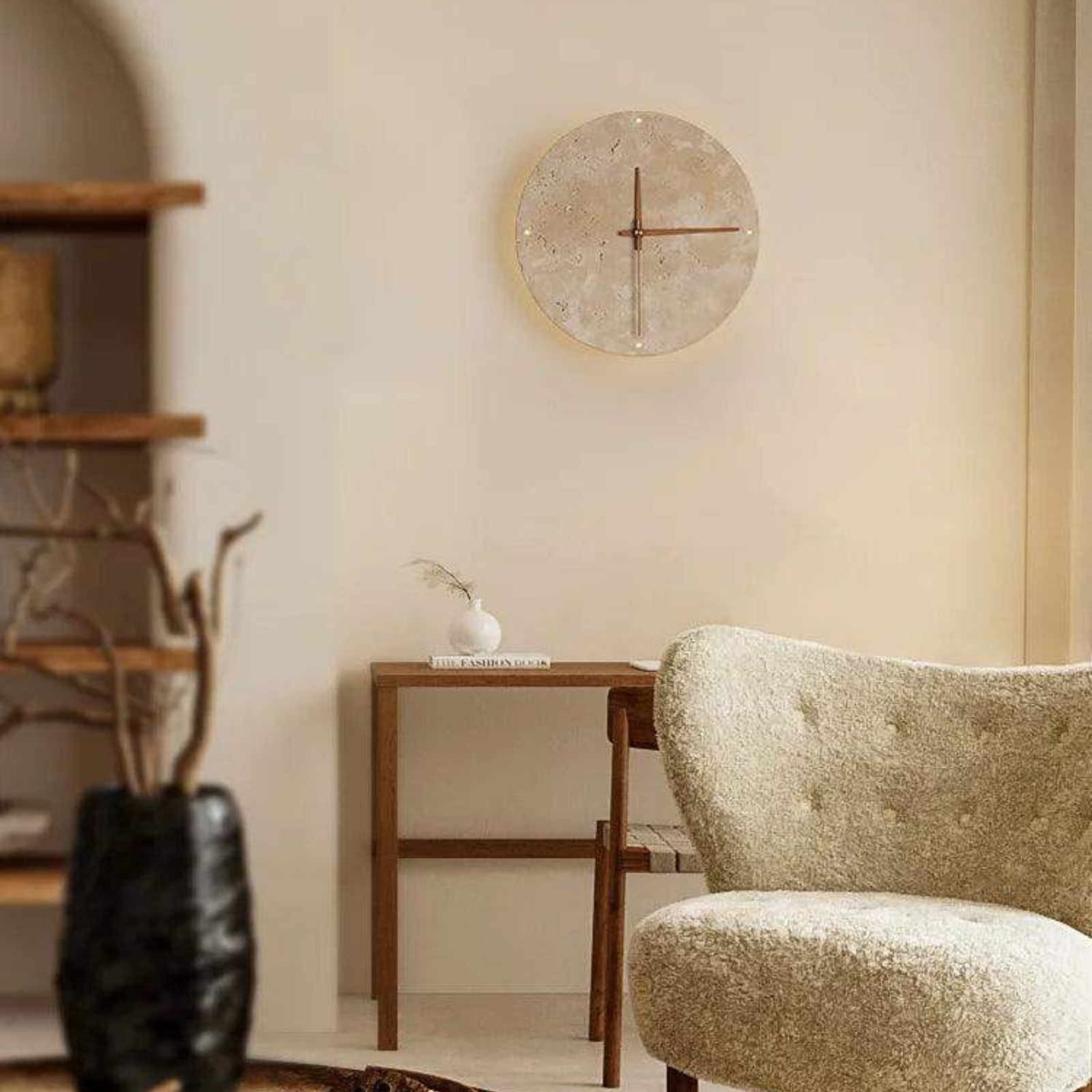 Travertin-Wanduhr mit LED-Licht – Minimalistisch & Dekorativ | Hochwertige Naturstein-Uhr