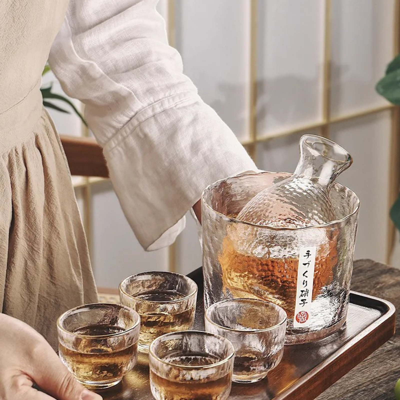 Japanisches Sake-Set aus Glas – Elegante Karaffe mit Bechern | Perfekt für Wein, Whisky & Likör