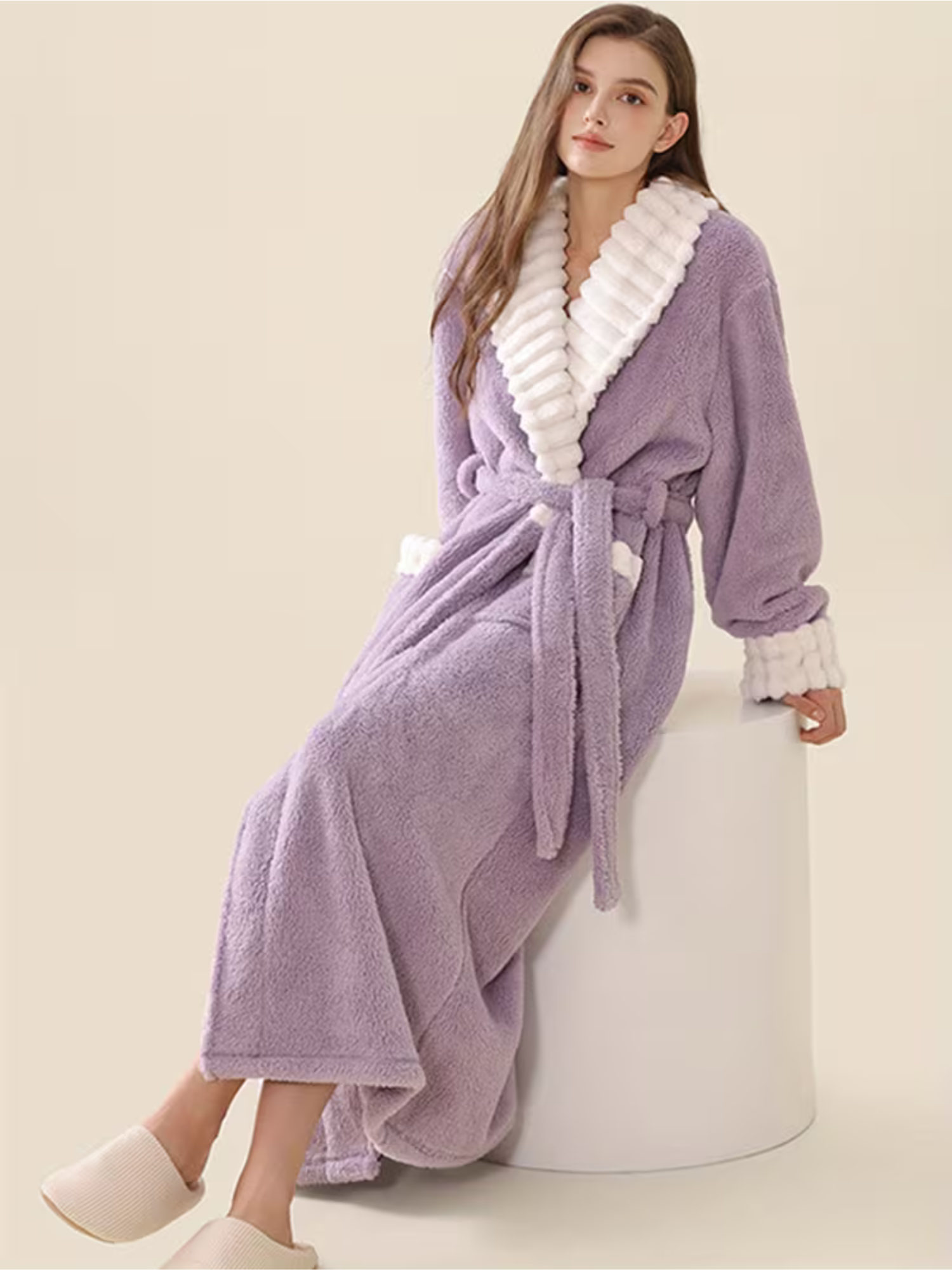 Flauschiger Damen-Winterbademantel – Extra Lang & Wärmend | Weiches Flanell mit Taschen