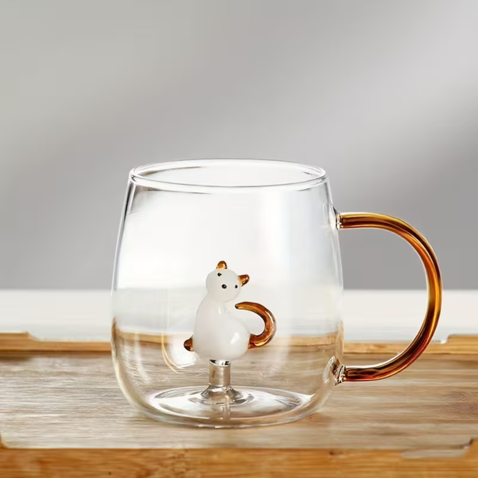 3D-Cartoon-Trinkglas mit Tiermotiv – Designerbecher aus Borosilikatglas | Robust und dekorativ - Kätzchen und Welpe