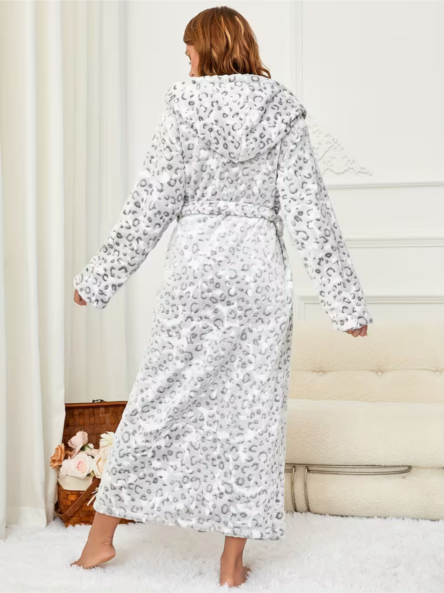 Flauschiger Fleece-Bademantel mit Leopardenmuster – Warm & Gemütlich | Mit Kapuze und Gürtel