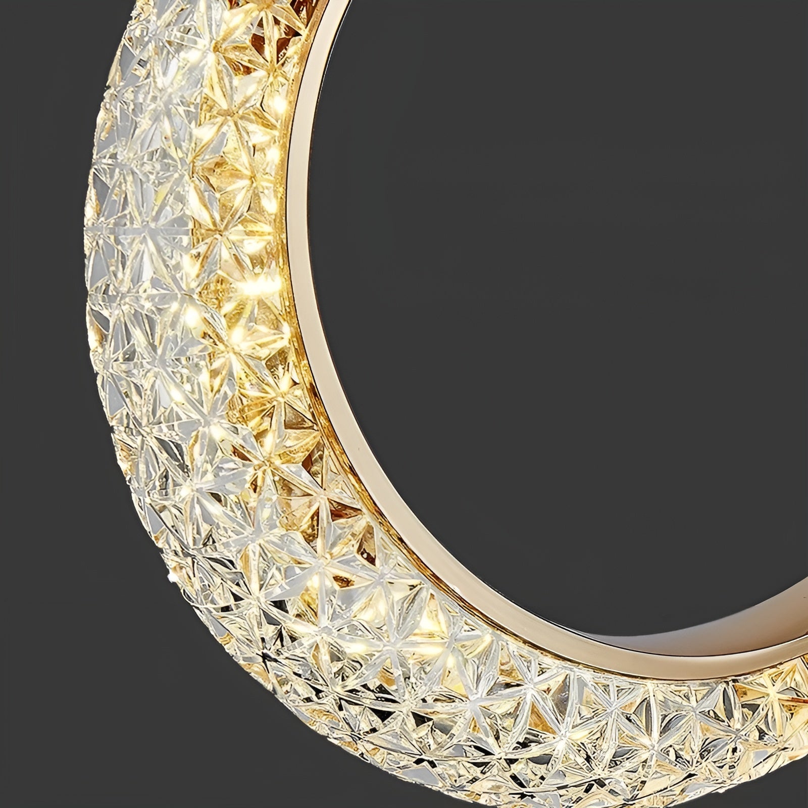 Minimalistische Pendelleuchte– Modern & Zeitlos | Stilvolle Beleuchtung für Innenräume