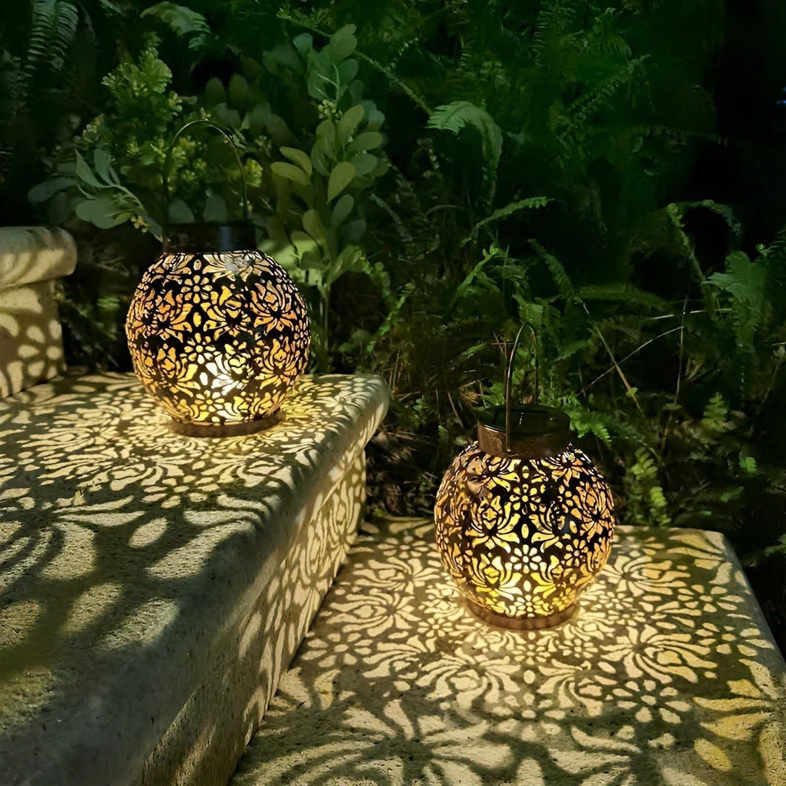 Hollow Elegance - Wasserdichte LED Solar Garten Pendelleuchte - Elegare